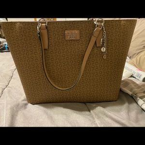 NEW GUESS PURSE